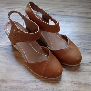 Vionic Leather Ankle Strap Wedge Woven Heels Size 9